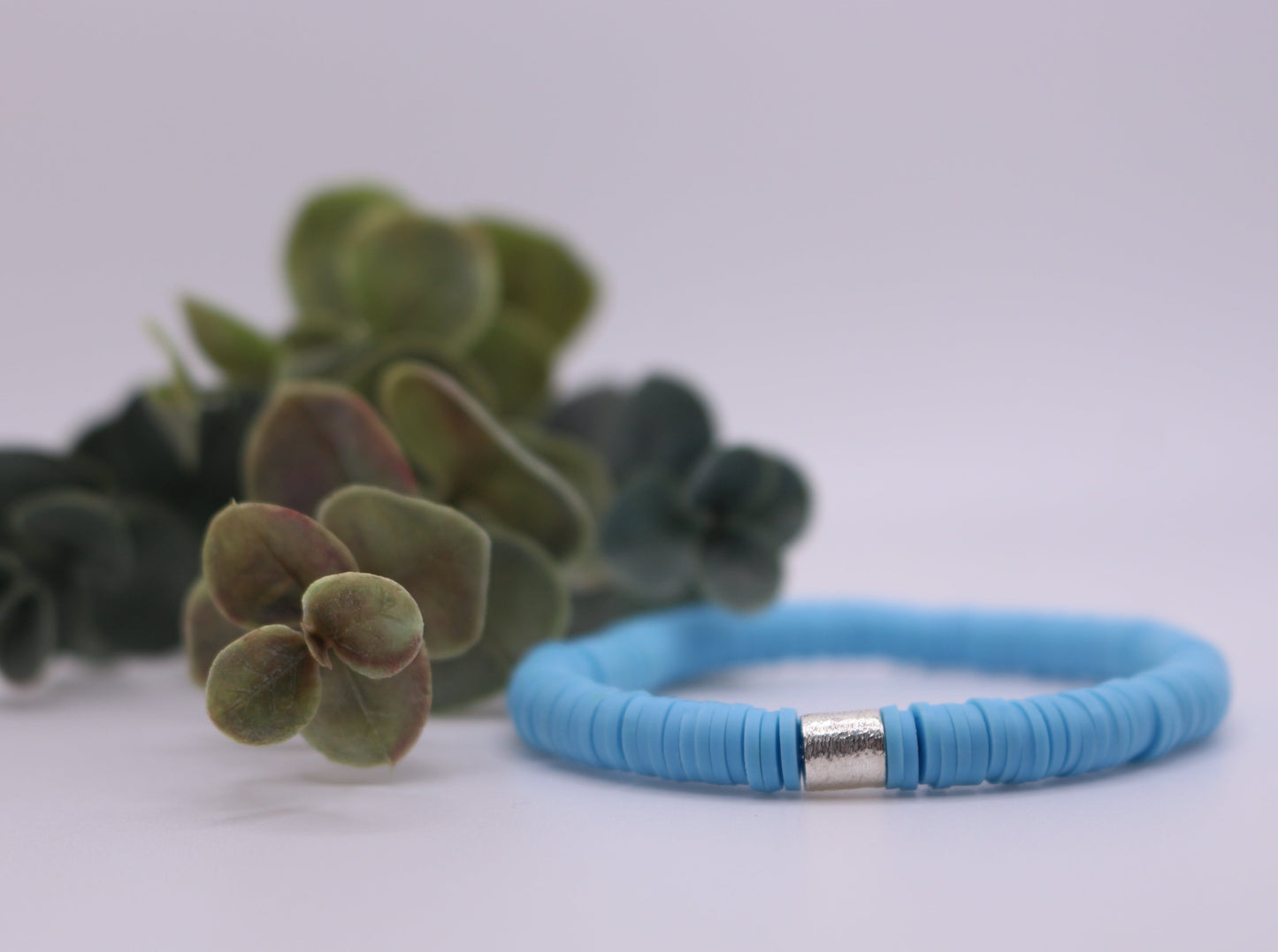 Solid Single Heishi Bracelet (Light Blue)