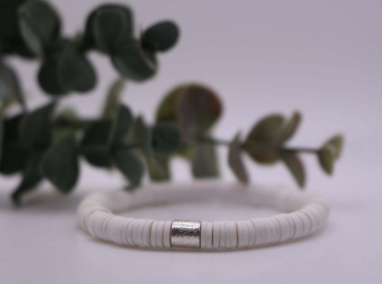 Solid Single Heishi Bracelet (White)